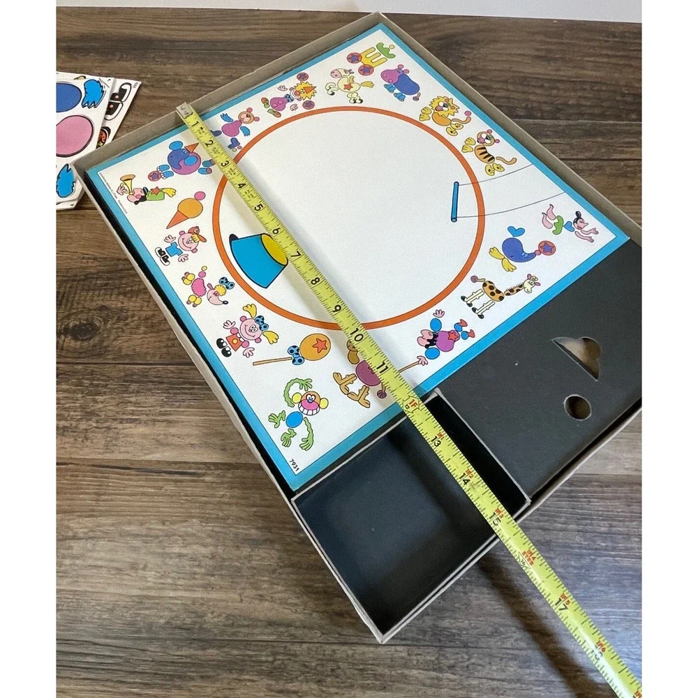 Colorforms Picture Dictionary Circus Guessing Game Playset 1988 Clowns Stickers